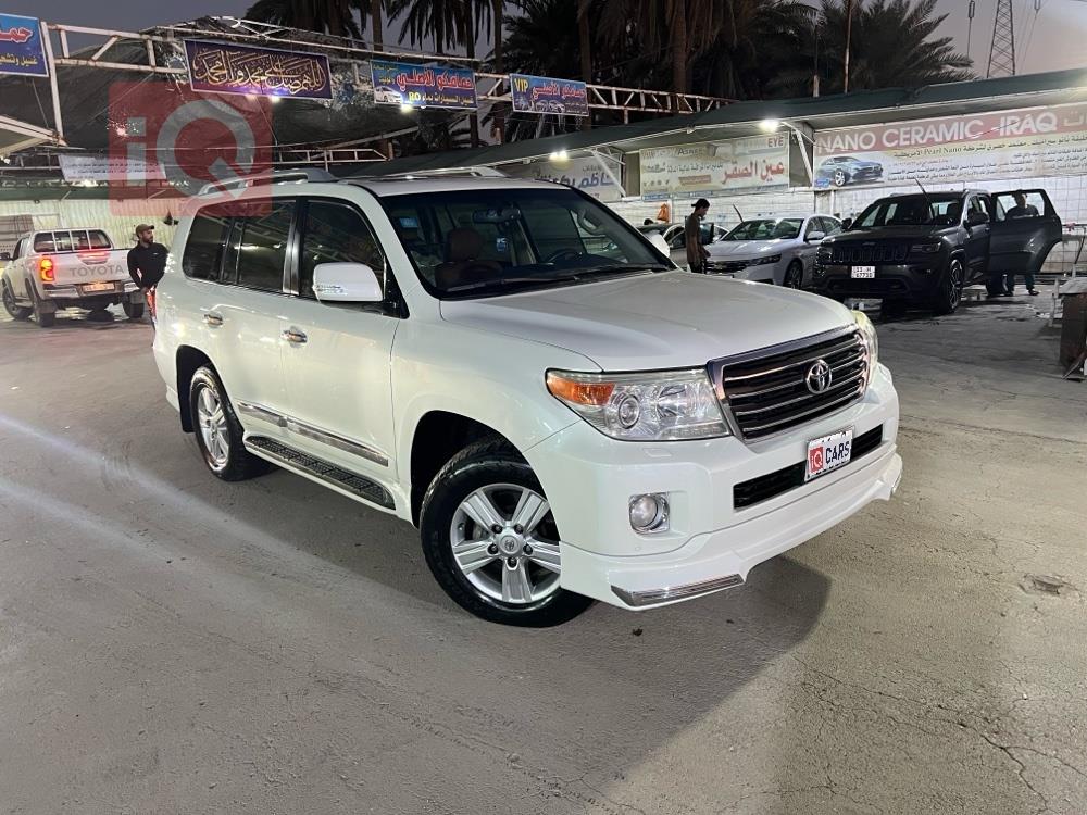 تويوتا لاندكروزر